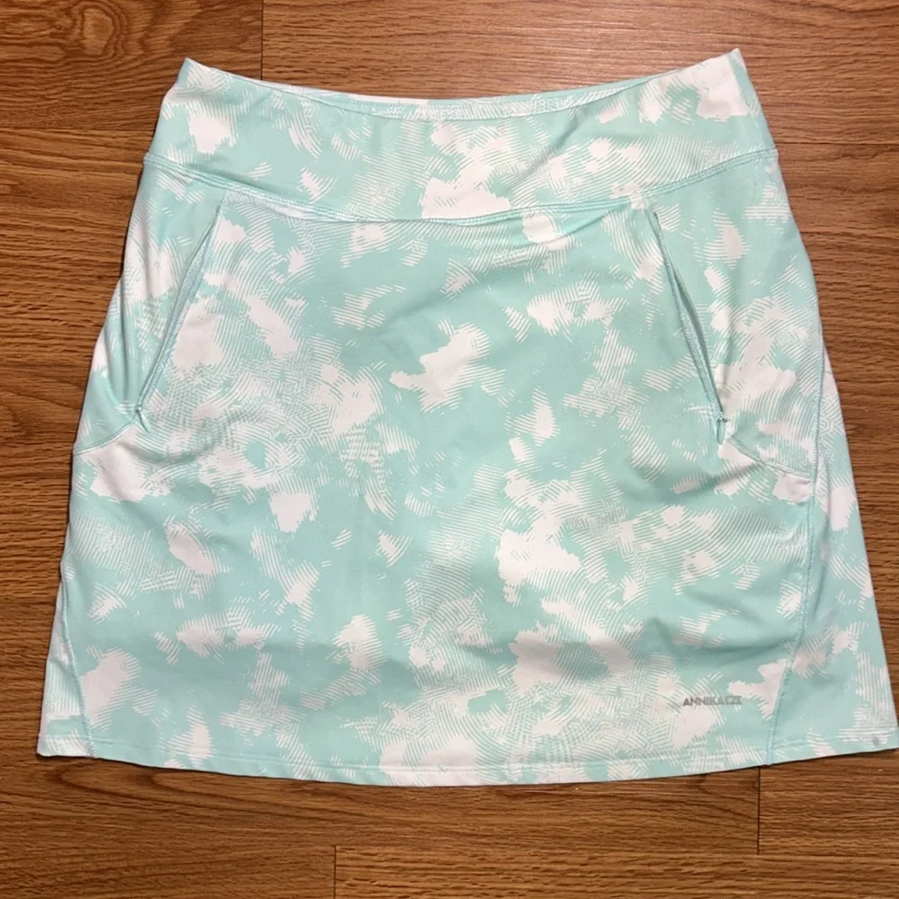 ANNIKA by Cutter & Buck Women's Energy Print Pull on Skort